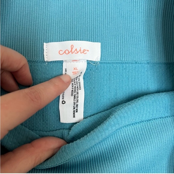 Colsie Ribbed Athletic Shorts - Picture 4 of 4